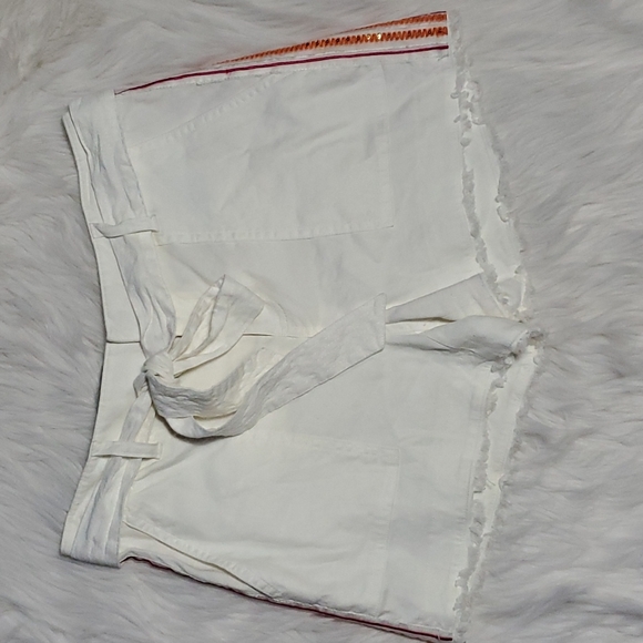 Trina Turk white shorts - Picture 3 of 7